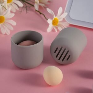 Compact Quick-Drying Blender Container with Double-Sided Vent Design