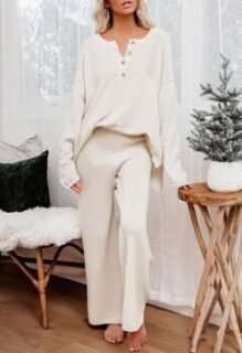 Pink Queen Sweater Outfit Set